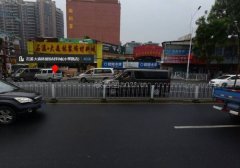 <strong>划面积约10万平方</strong>